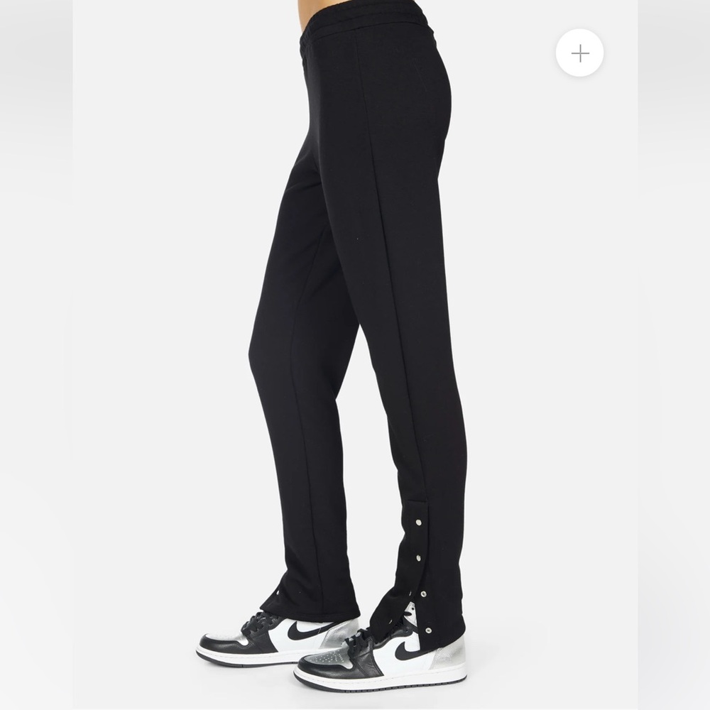 Michael Lauren 🖤 avantee pants with snap detail